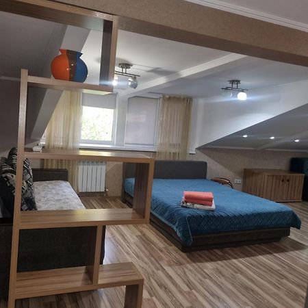 Apartments On Mustafa Ozturk 알마티 외부 사진