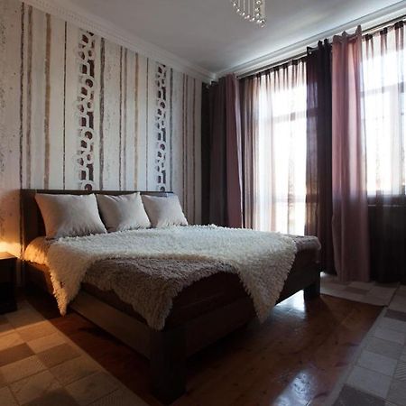 Apartments On Mustafa Ozturk 알마티 외부 사진