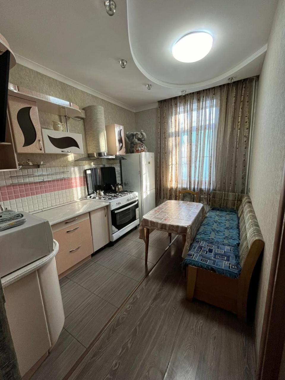 Apartments On Mustafa Ozturk 알마티 객실 사진